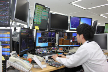 Liquidity Management in Singapores Institutional Portfolios